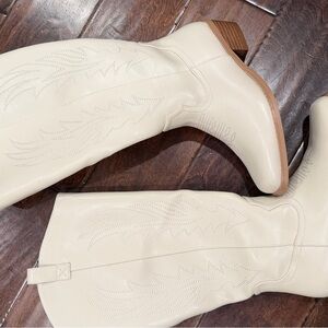 Torrid Cream Western Boots